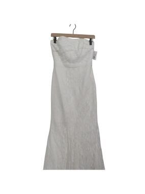 Galina Womens 4 Soft White Strapless Lace Gown with Ribbon Detail Small Train